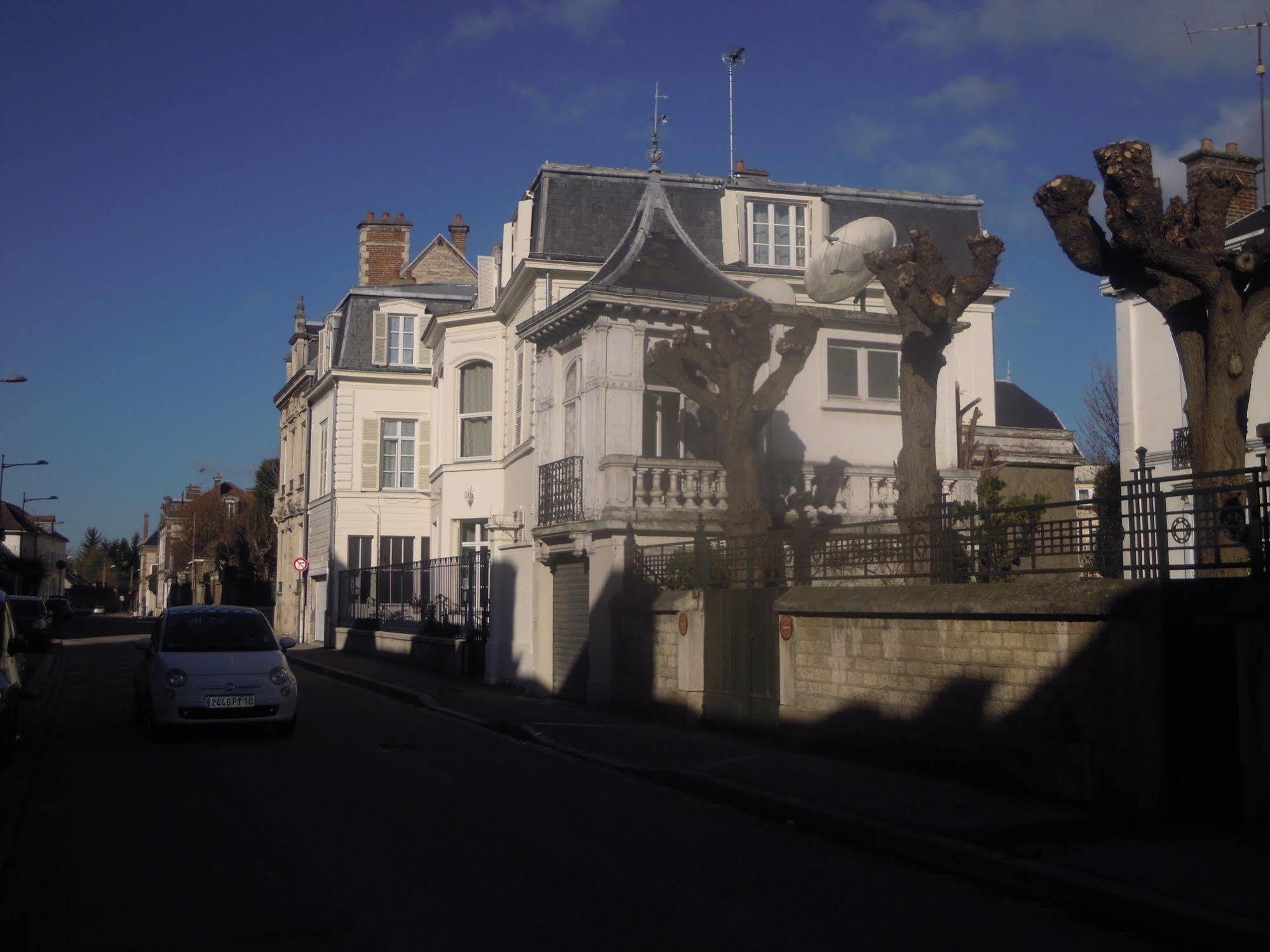 Bed and Breakfast La Demeure D'Eirene Troyes Exterior foto